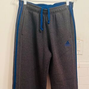 Adidas men’s 3 stripe charcoal and royal blue sweatpants. Medium, excellent cond